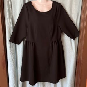 BB Dakota 3/4 sleeve knee-length textured LBD 1X